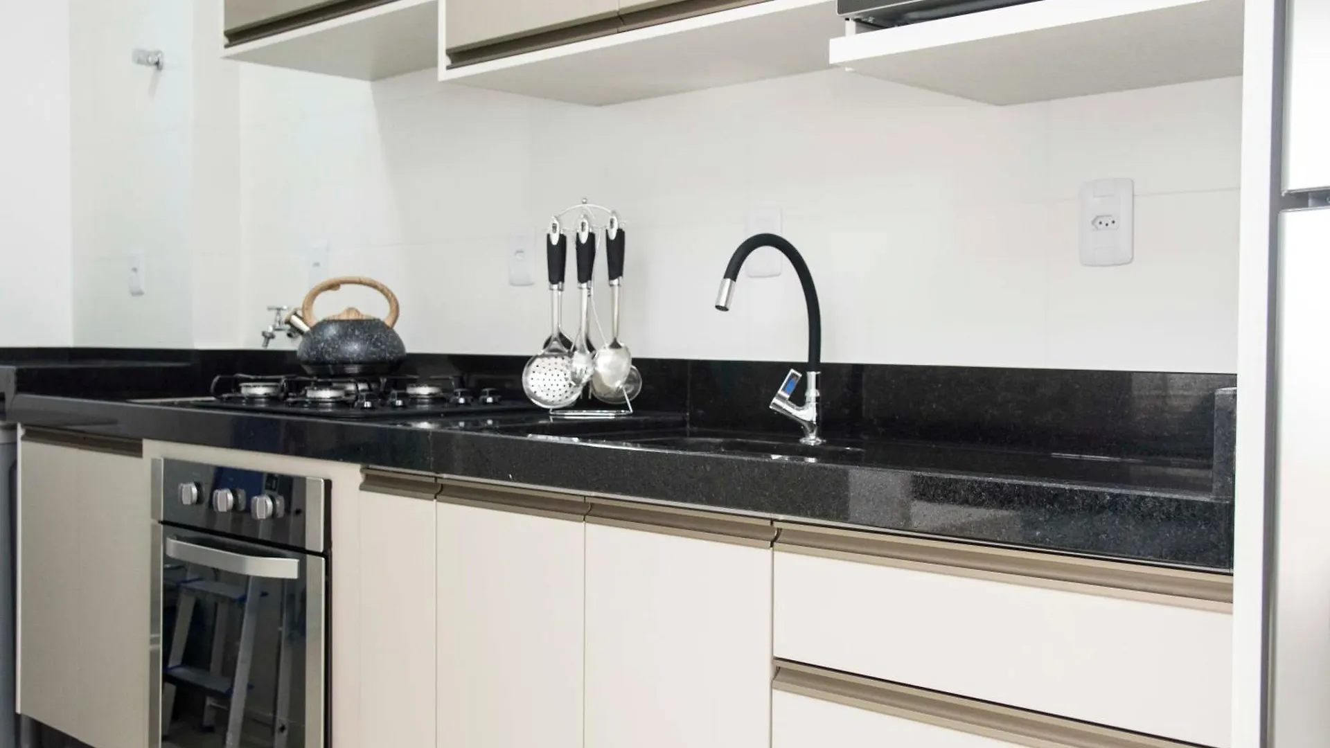 Apartamento 50M Da Praia, Vista Mar, Ar-Condicionado Ing9303 Florianópolis